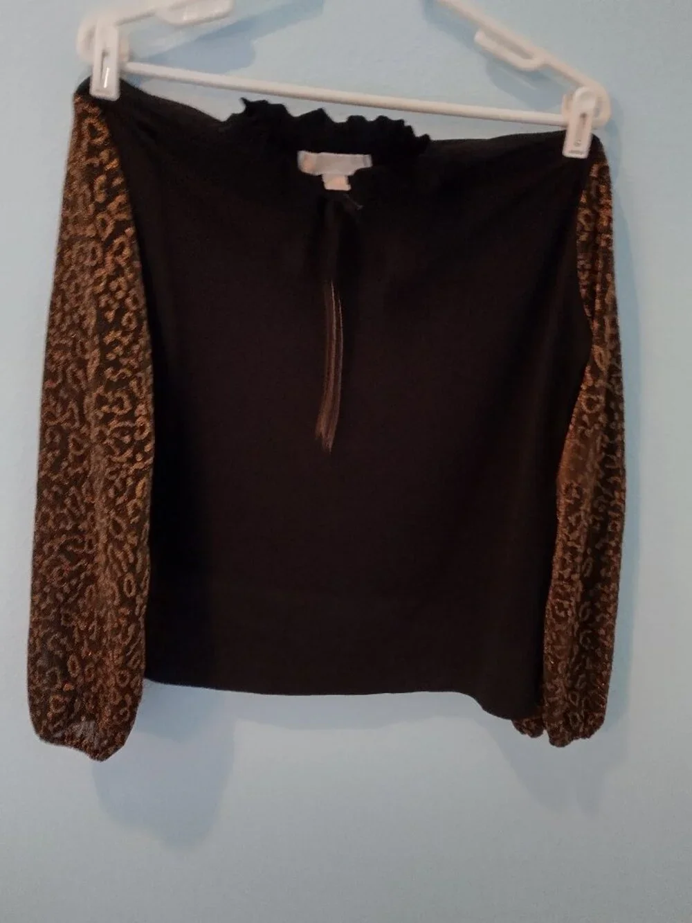 NWOT Michael Kors Pullover Top Size Large Black/Bronze Leopard